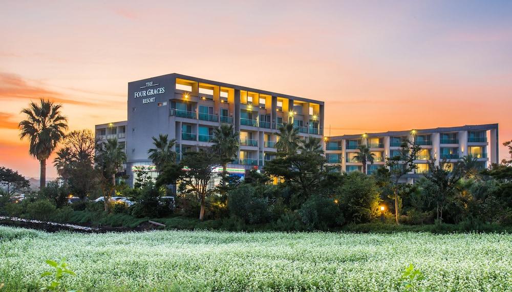 The Four Graces Resort Jeju Bagian luar foto
