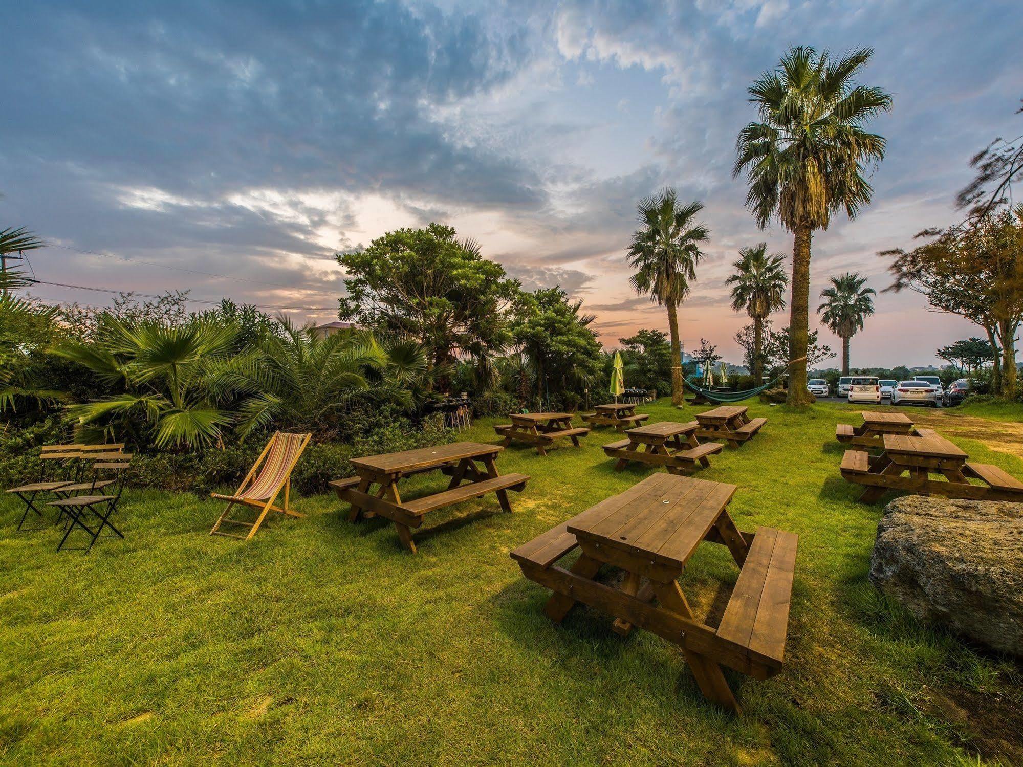 The Four Graces Resort Jeju Bagian luar foto