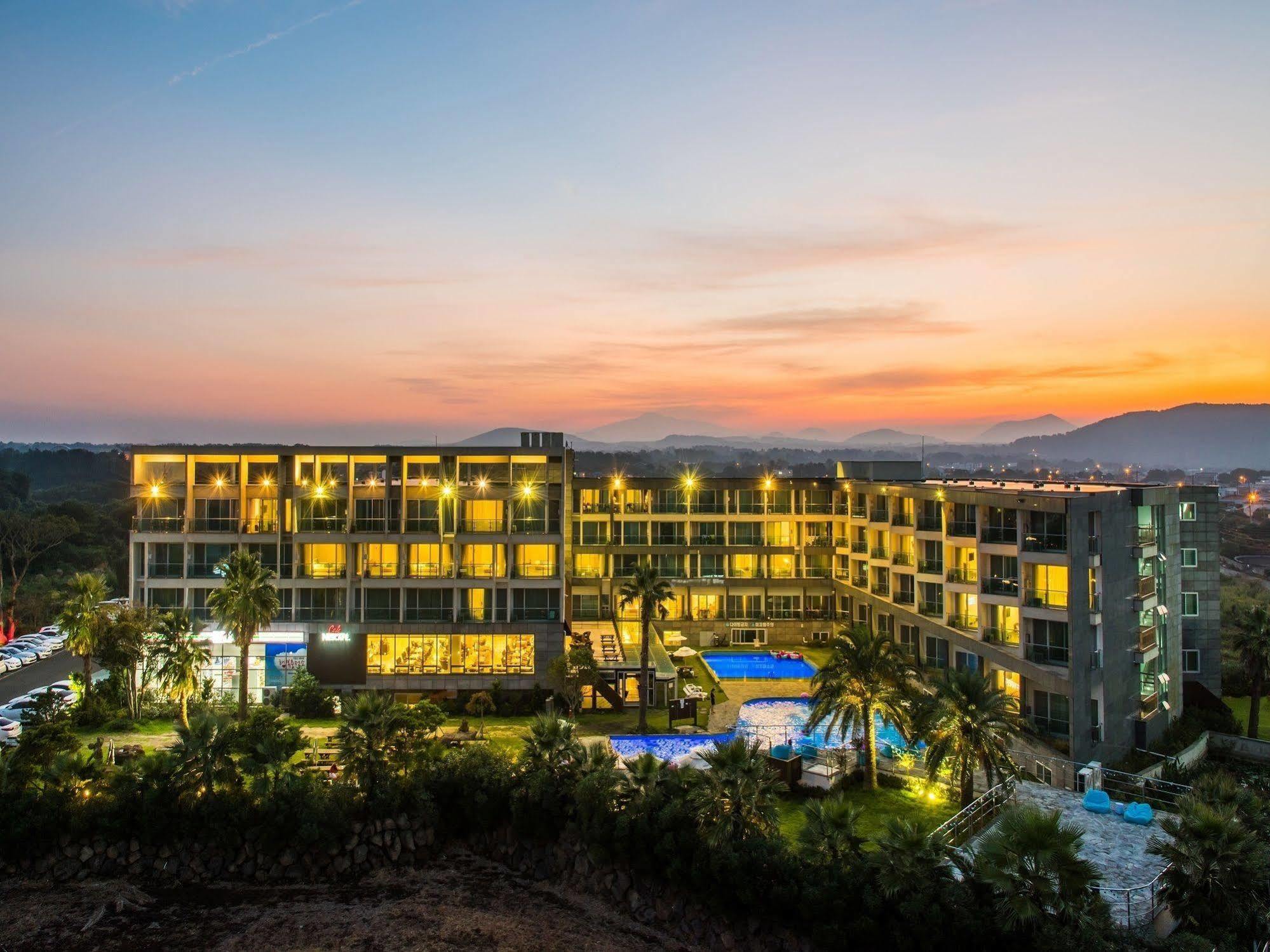 The Four Graces Resort Jeju Bagian luar foto
