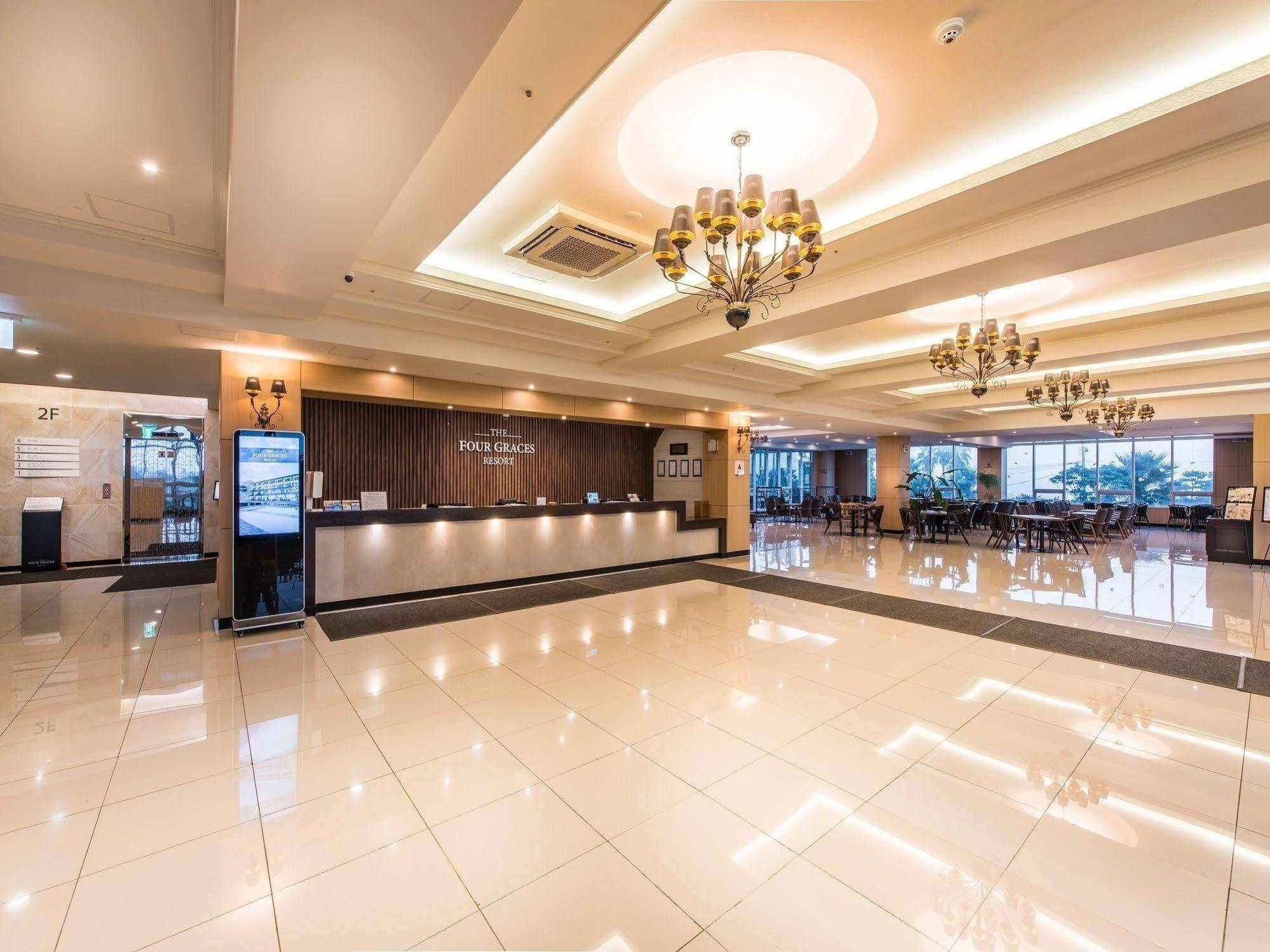 The Four Graces Resort Jeju Bagian luar foto