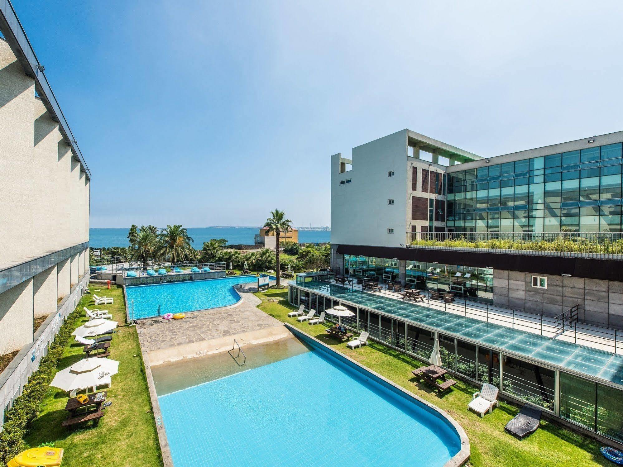 The Four Graces Resort Jeju Bagian luar foto