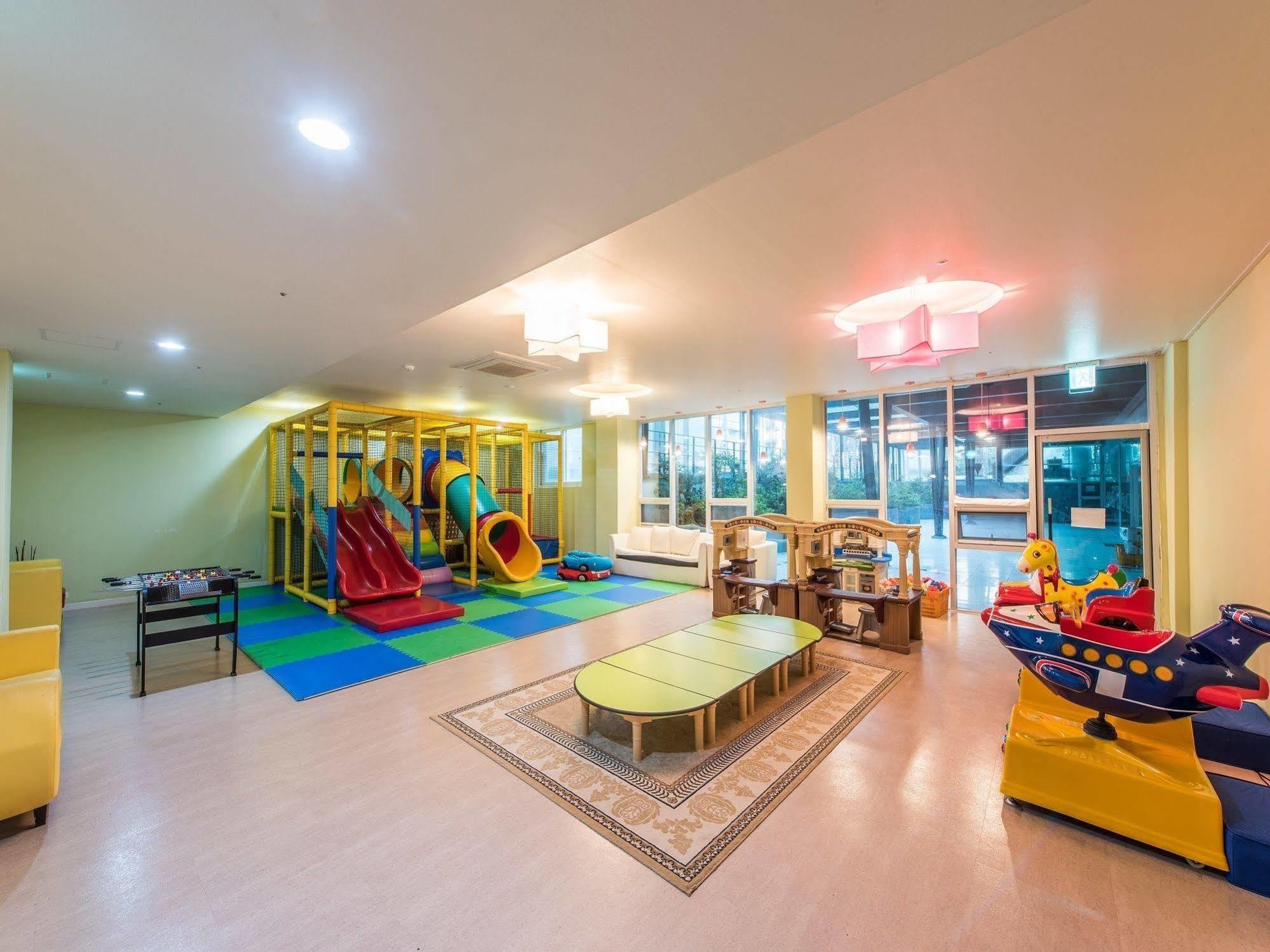 The Four Graces Resort Jeju Bagian luar foto