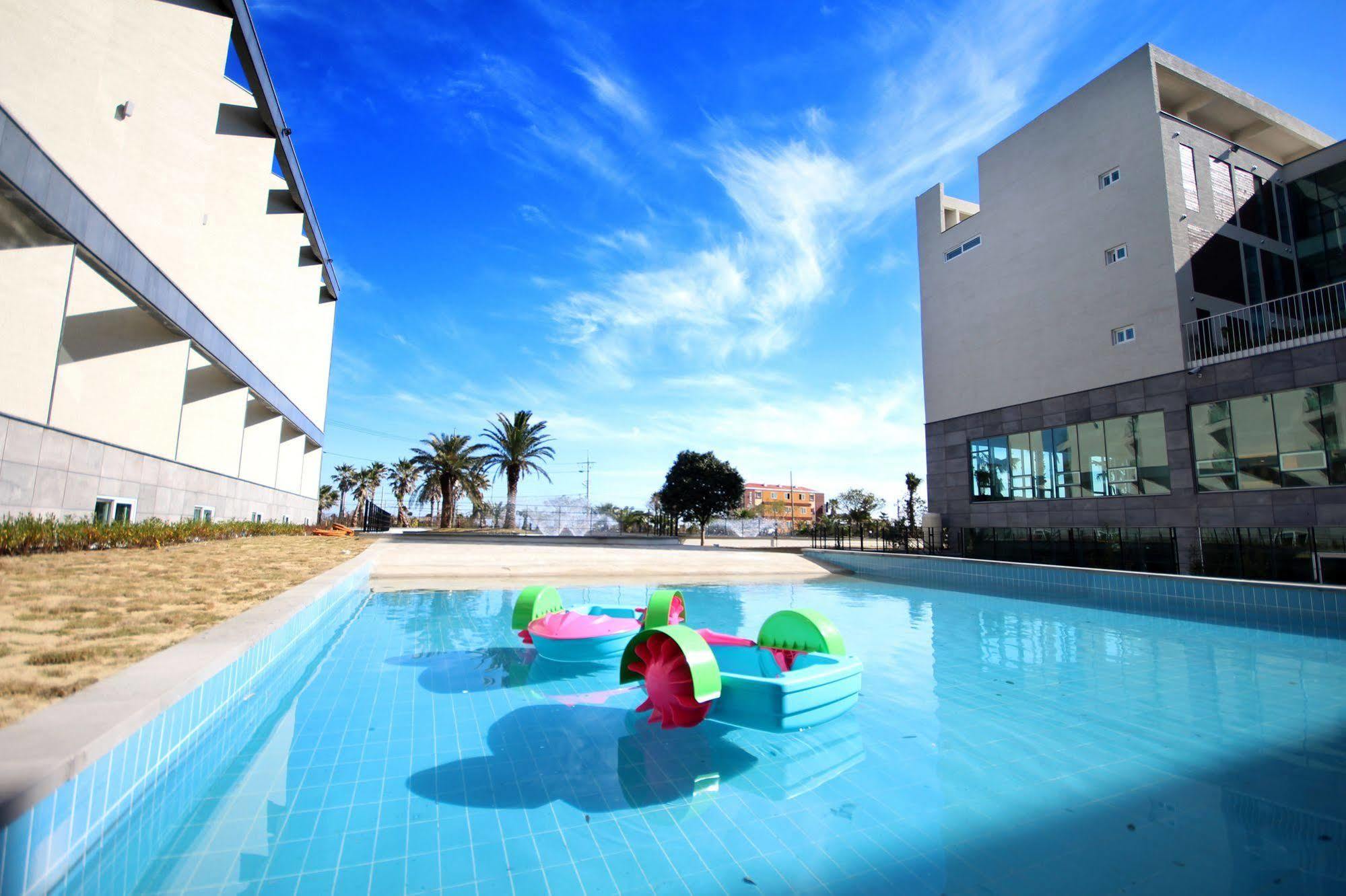 The Four Graces Resort Jeju Bagian luar foto